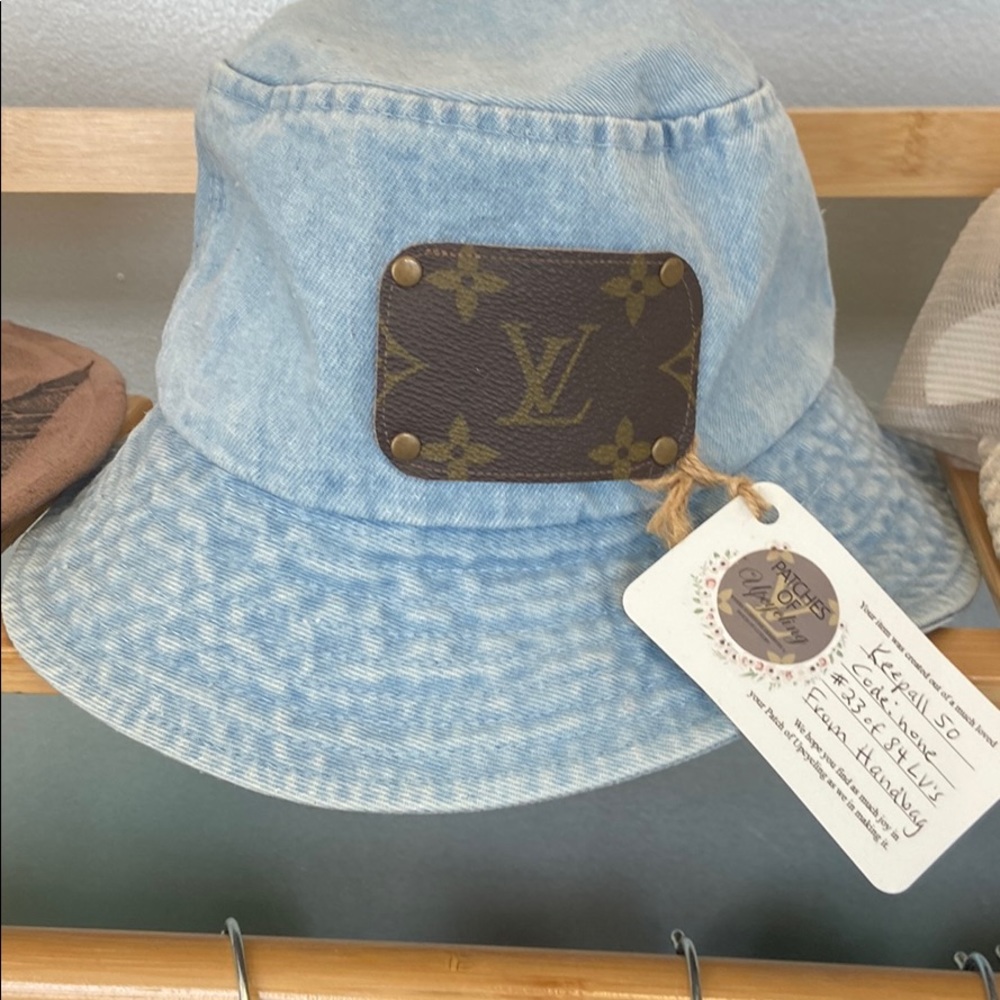 Bucket hat